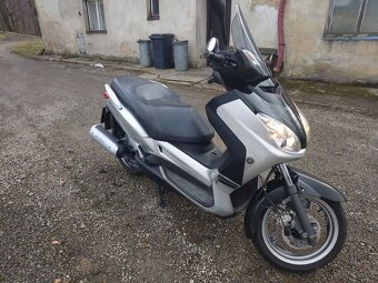 Yamaha 125 xmax - 2