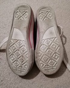 Tenisky, cvičky, boty do vody, crocsy.... - 2