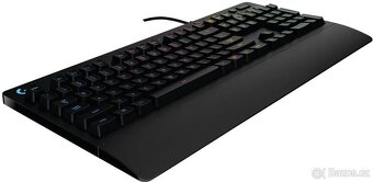 Herní klávesnice Logitech G213 - CZ/SK - 2