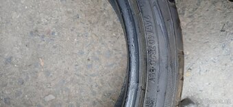 Letní pneu 245/40/20 - 2
