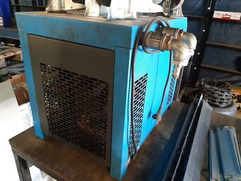 Sušička stlačeného vzduchu ke kompresoru - 2