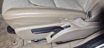 Sedačky Volvo XC70 P3 - 2