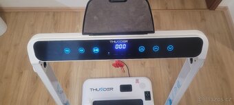 Běžecký pás THUNDER - 2