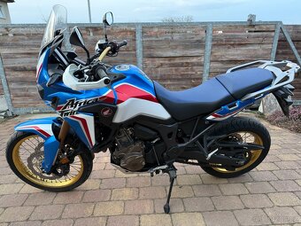 Honda Crf 1000 manuál - 2