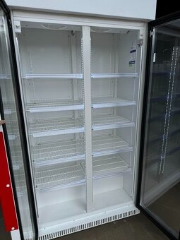 Prosklená chladicí lednice 117x63,5x226cm - 2