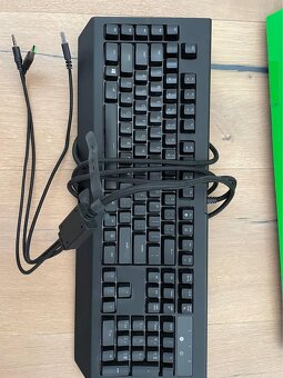Razer BlackWidow Chroma V2 - 2