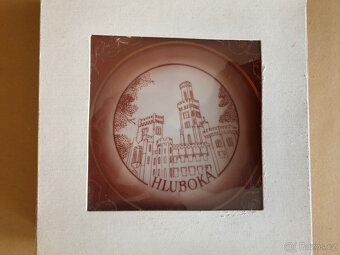 Pozlacený porcelánový talíř Hluboká nad Vltavou - 2