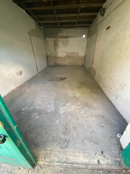 Pronajmu garáž 20 m² – ideální jako sklad nebo dílna – Ostra - 2