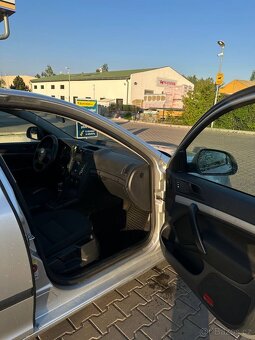 Škoda Octavia II facelift 1.6 MPI 75 kW - 2
