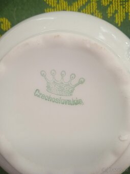STARÁ PORCELÁNOVÁ SOUPRAVA - 2
