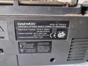 Prodám rádio DAEWOO typ ARS-201A viz foto. - 2