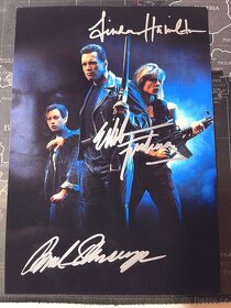Vlastnoručně podepsaná fotografie Terminator 2 s COA - 2
