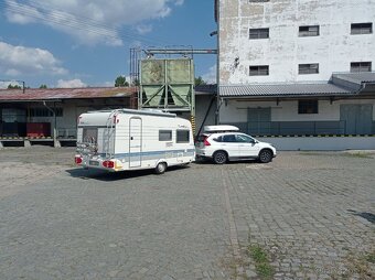 karavan Hobby De Luxe Easy - 2