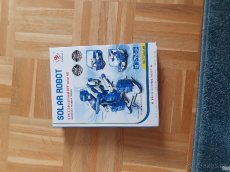 prodám. stavebnice solární robot - 2