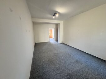 Pronájem bytu 3+1, 62 m² – Karviná (tř. Těreškovové) - 2