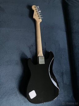 Elektrická kytara Fender Squier Mini Stratocaster - 2