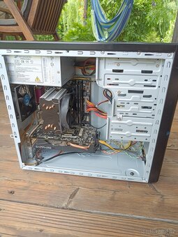 Stolní PC - i5 4590, 16GB RAM, R9 270 2GB - 2