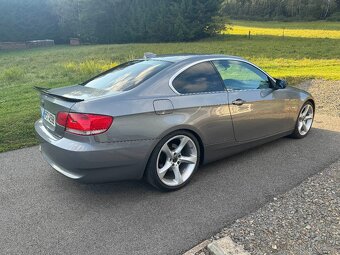 BMW e92 325i - 2