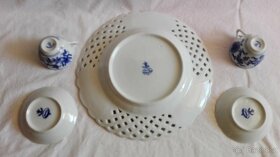 Cibulák talíř prolamovaný, kávový šálek i jednotlivě 1.Tř - 2