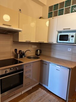 Kuchynska linka se spotrebici - 2