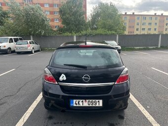 Opel Astra H 1.6 - 2