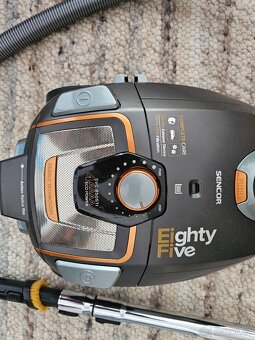 Vysavač Sencor. - 2