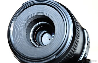 Nikon AF-S 40mm f/2,8G DX Micro Nikkor - 2