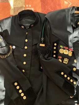 Hornické uniformy a medaile - 2