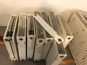 Deskové radiátory -pouzité - funkční - 2