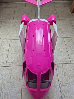 Nabízím Barbie letadlo a sanitku - 2