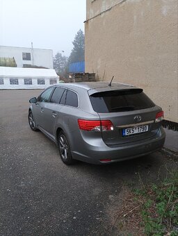 Toyota Avensis 2.0 nafta. - 2