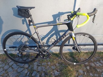 Giant defy di2 top stav - 2