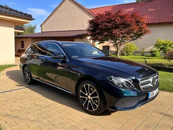 Mercedes-Benz E220d 2017, 1. maj v čr, widescreen, distronic - 2