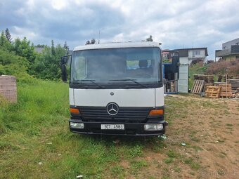 Hakovy nosič 5 t kontejneru mercedes atego - 2