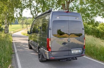 Obytný vůz Mercedes-Benz Sprinter 319 CDI (2023) - 2