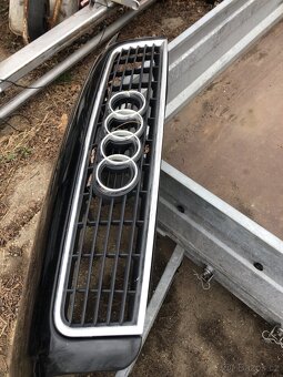 audi a4 , kapota black - 2