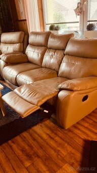 Kožená Polohovací relax tv křesla a 3 mistna pohovka . - 2