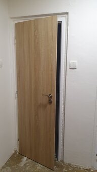 3x dveře 60 levé včetně kování dub bělený - 2