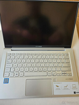 ASUS VivoBook S13 - 2