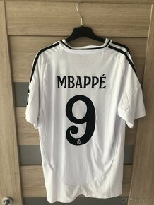 Dres Real Madrid 2024-2025 Mbappé 9 - 2