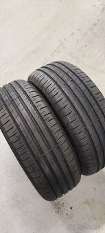 2ks 215/55/17 Goodyear 4823
Jsou v perfektním stavu. - 2