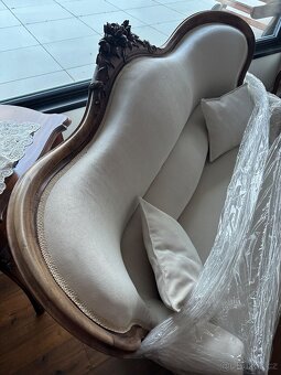 Starožitná sofa -rokoková , renovovaná - 2