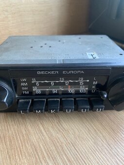 Prodám autorádio BECKER EUROPA model 463. - 2