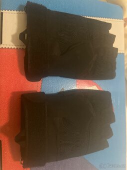 Prodám rukavice - 2