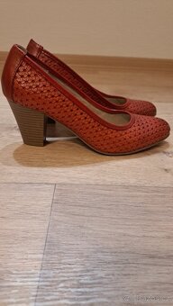 Dámské červené  lodičky vel. 38 zn. Jana - 2