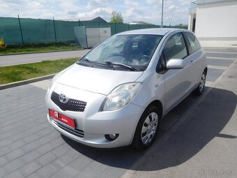 Toyota Yaris 1.0 VVTi Base, 51 kW, Klima - 2