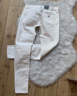 Nové dámské bílé kalhoty Guess vel. 25/XS - 2