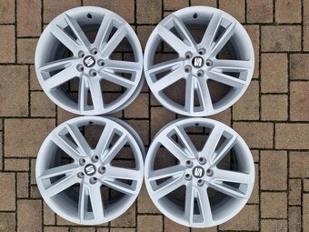 SEAT - SADA 4 ORIGINÁLNÍCH HLINÍKOVÝCH DISKŮ 6,5JX17H2 ET48 - 2