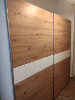 Vestavěná skříň - 2