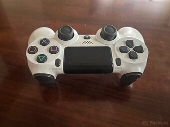 Ovladáč PS4 dualshock - 2